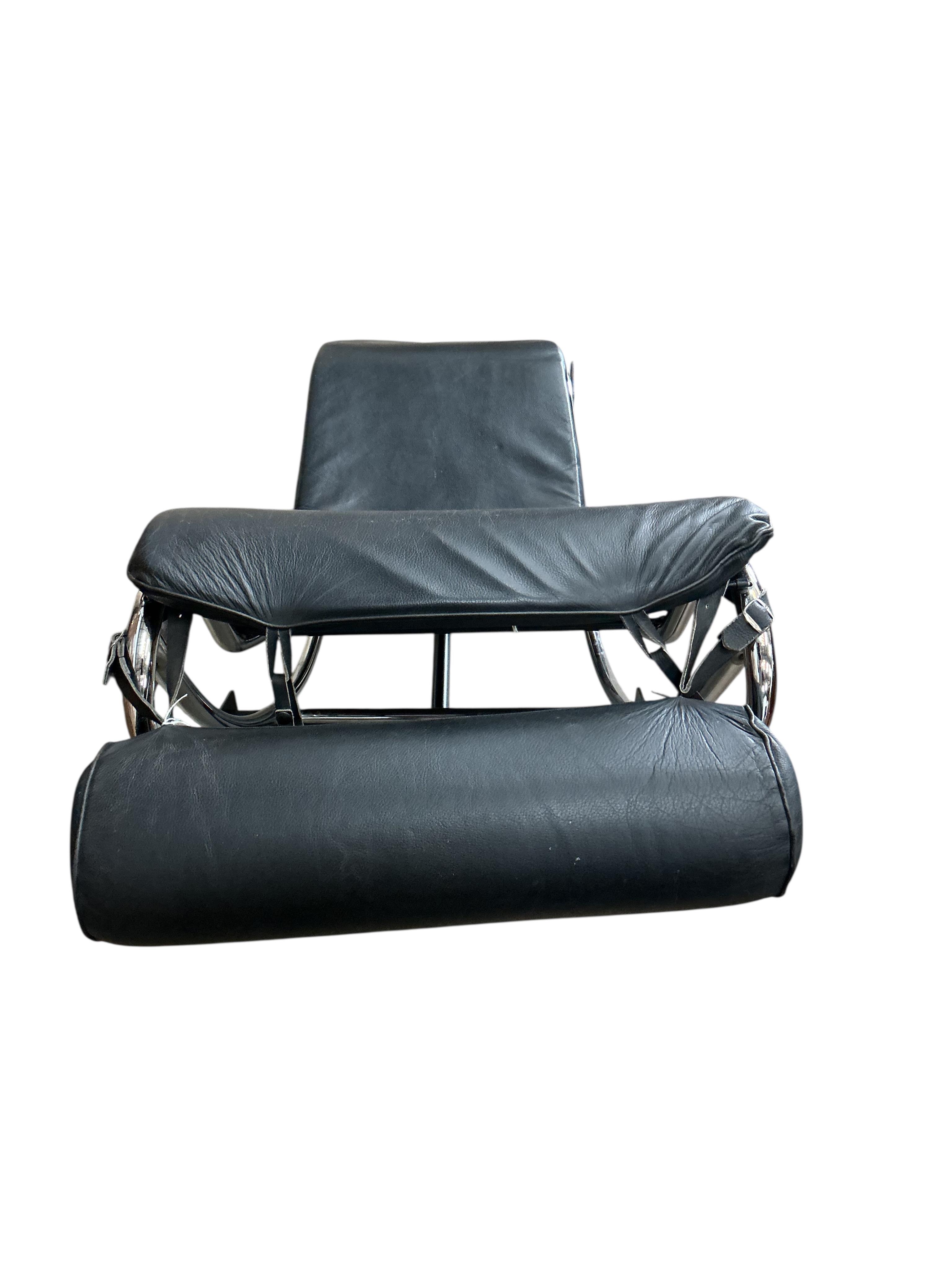 A Corbusier style chrome and black leather daybed, width 53cm, length 150cm